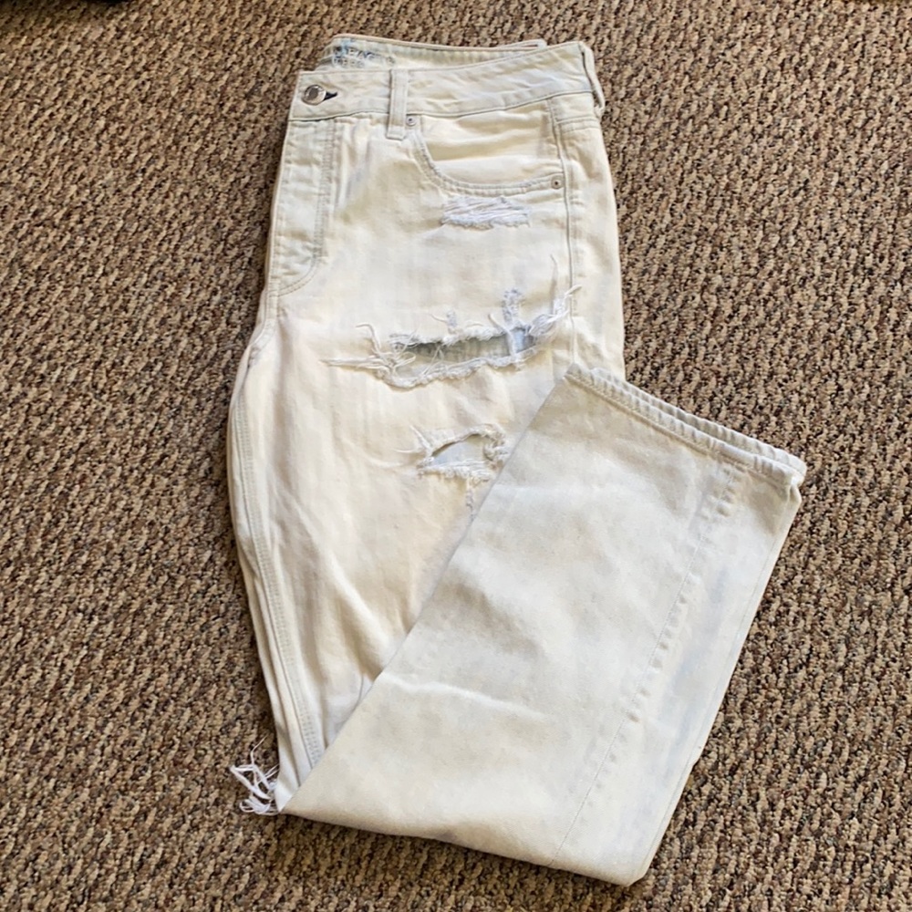 American Eagle Destroyed Tomgirl Jeans